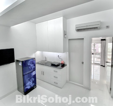 Studio 1 Room Bashundhara R/A